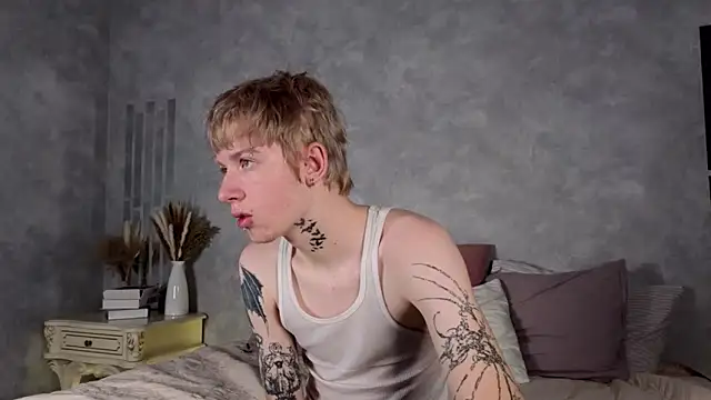 Snapshot of TRAVIS_CLAS chatting on 29, 11, 2025 TRAVIS CLAS online show from 29, 11, 2025