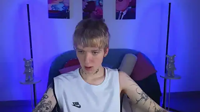 Snapshot of TRAVIS_CLAS chatting on 30, 11, 2025 TRAVIS CLAS online show from 30, 11, 2025