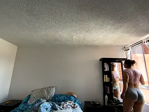 Snapshot of LyaRose chatting on 29, 11, 2025 LyaRose online show from 29, 11, 2025