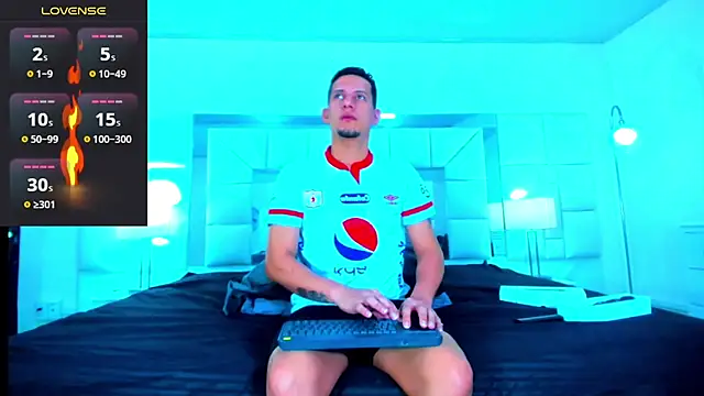 Sebastian Smith   online show from 30, 11, 2025