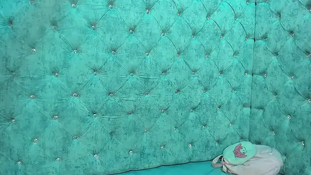 CharlotteStuart online show from 13, 3, 2026