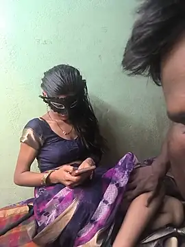 Laxmidevi000 online show from 4, 6, 2026