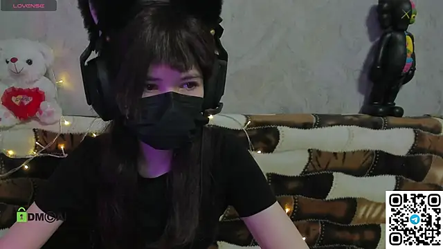 Snapshot of Ollie_Baird chatting on 1, 12, 2025 Ollie Baird online show from 1, 12, 2025