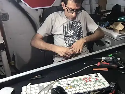 SinlessFreedom7 online show from 16, 2, 2026