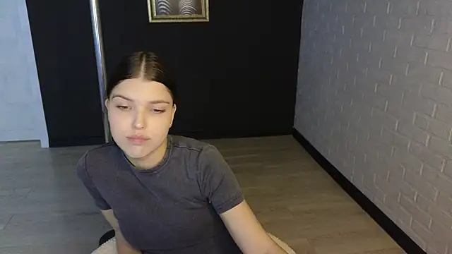 Sierra Maddison online show from 25, 11, 2025