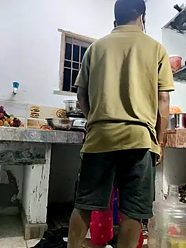 Desicouple1706 online show from 7, 1, 2026