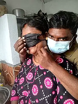 Desicouple1706 online show from 8, 1, 2026