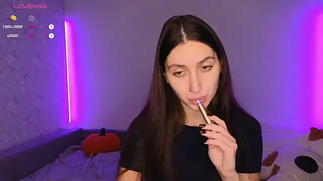 KikkyMi online show from 28, 11, 2025