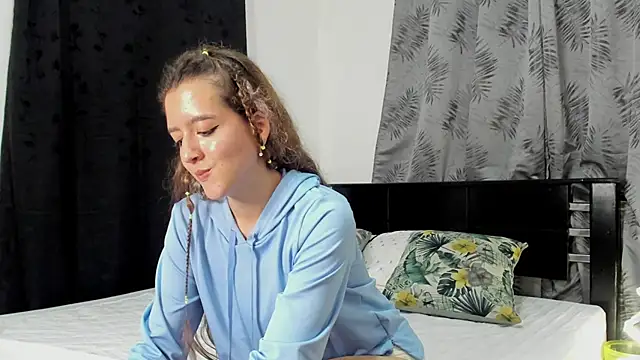 Violeta Gracee online show from 4, 3, 2026