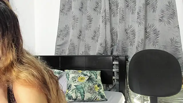 Violeta Gracee online show from 14, 4, 2026