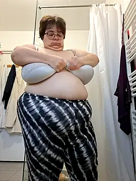 Snapshot of zazabellephoto17 chatting on 2, 12, 2025 zazabellephoto17 online show from 2, 12, 2025