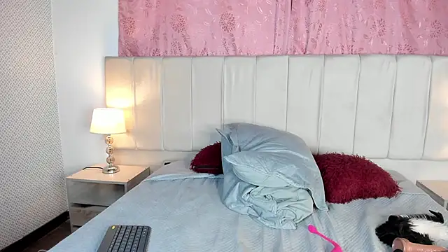 mia  gv online show from 5, 1, 2026