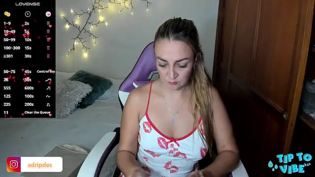 Snapshot of smoker_milf chatting on 29, 11, 2025 smoker milf online show from 29, 11, 2025