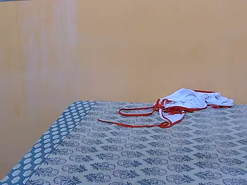 Honey Baby1 online show from 14, 2, 2026