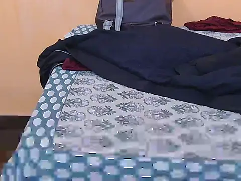 Honey Baby1 online show from 12, 1, 2026