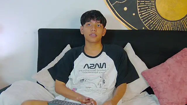 Snapshot of Liam_Sinclair chatting on 18, 2, 2026 Liam Sinclair online show from 18, 2, 2026