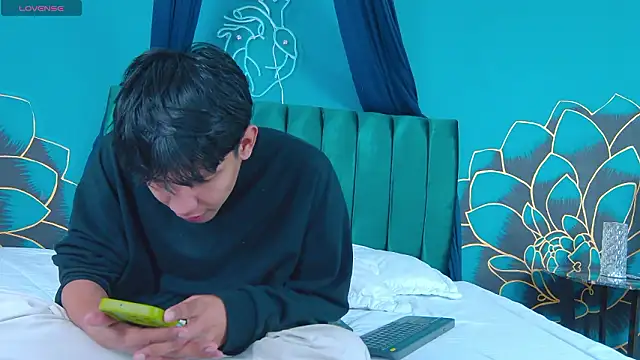 Snapshot of Liam_Sinclair chatting on 8, 2, 2026 Liam Sinclair online show from 8, 2, 2026