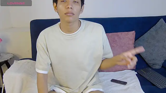 Snapshot of Liam_Sinclair chatting on 28, 11, 2025 Liam Sinclair online show from 28, 11, 2025