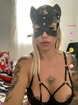 Snapshot of ledysex69 chatting on 18, 5, 2026 ledysex69 online show from 18, 5, 2026