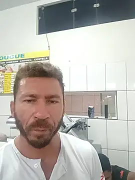 RobertoLuiz84 online show from 5, 5, 2026