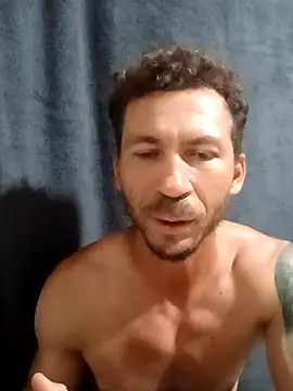 RobertoLuiz84 online show from 4, 2, 2026