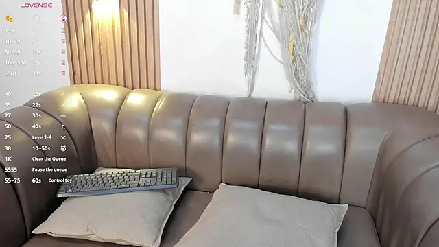 jasmyne anbar online show from 28, 2, 2026