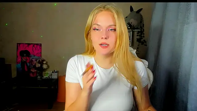 Snapshot of Alice_SweetPeach chatting on 25, 11, 2025 Alice SweetPeach online show from 25, 11, 2025