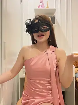 Snapshot of Queen-of-Love chatting on 30, 4, 2026 Queen-of-Love online show from 30, 4, 2026