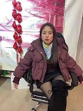 Snapshot of tianwei2567 chatting on 28, 11, 2025 tianwei2567 online show from 28, 11, 2025