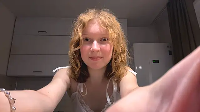 ElfriedaZwack online show from 29, 11, 2025