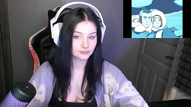 Snapshot of Moon_raven chatting on 3, 12, 2025 Moon raven online show from 3, 12, 2025