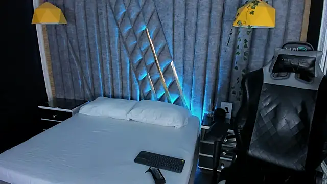 NicolaiKarav online show from 13, 4, 2026