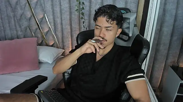 NicolaiKarav online show from 21, 4, 2026