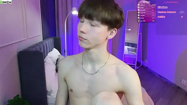 cuMte boy online show from 7, 3, 2026