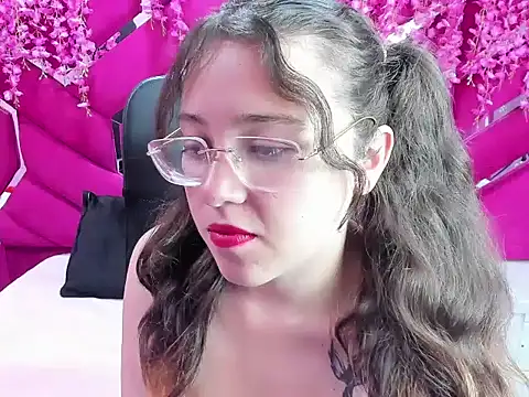 Snapshot of Melanny_Colins chatting on 28, 11, 2025 Melanny Colins online show from 28, 11, 2025