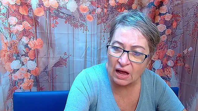 Snapshot of OlgaLuck chatting on 24, 11, 2025 OlgaLuck online show from 24, 11, 2025