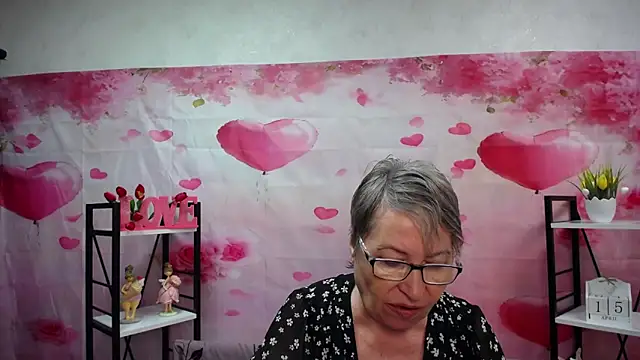 OlgaLuck online show from 15, 4, 2026