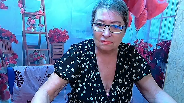 OlgaLuck online show from 2, 4, 2026