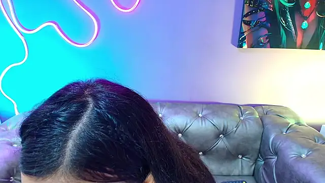 NIKIBUNNY online show from 9, 4, 2026