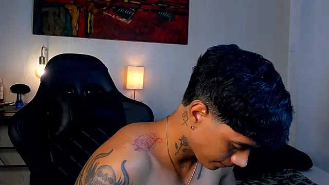 Snapshot of aress_damon chatting on 22, 11, 2025 aress damon online show from 22, 11, 2025