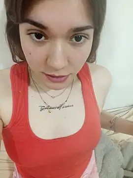 frutillitaaok  online show from 24, 11, 2025