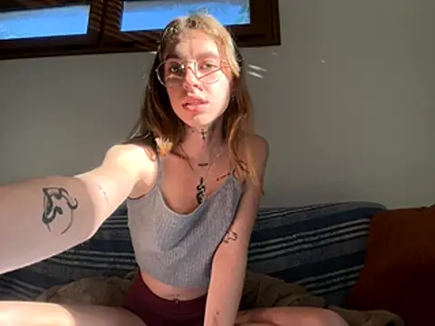 SofiaSilverHaze online show from 27, 11, 2025