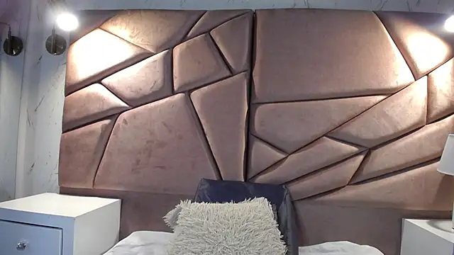 Snapshot of mia_violet8 chatting on 30, 11, 2025 mia violet8 online show from 30, 11, 2025