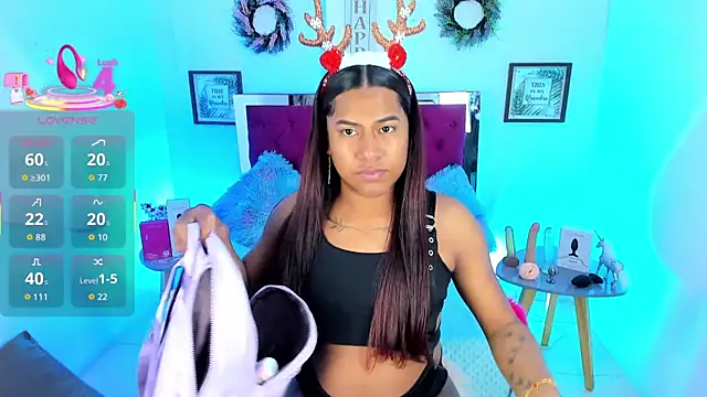 Samantha  F W online show from 2, 12, 2025