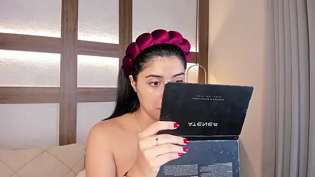 SarhaVega online show from 21, 4, 2026