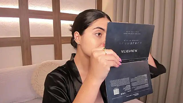 SarhaVega online show from 6, 2, 2026