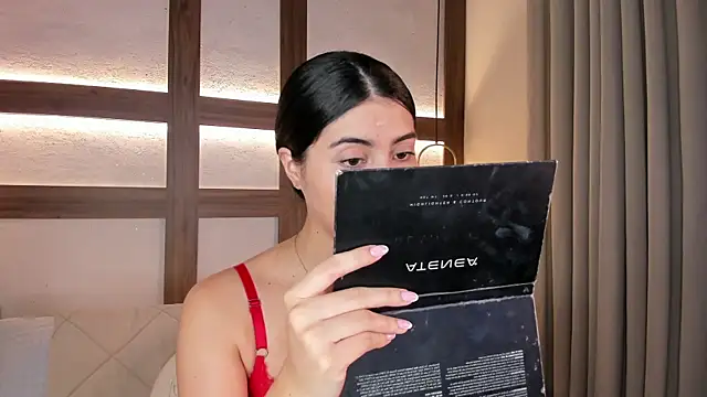 SarhaVega online show from 31, 3, 2026