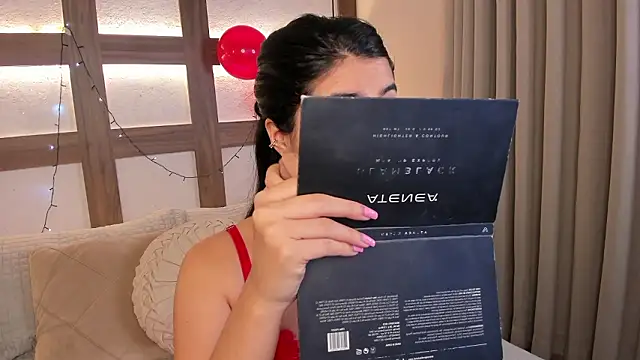 SarhaVega online show from 14, 2, 2026