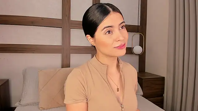 SarhaVega online show from 1, 4, 2026