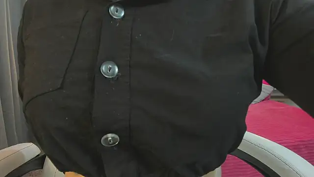 mask red girl online show from 1, 4, 2026